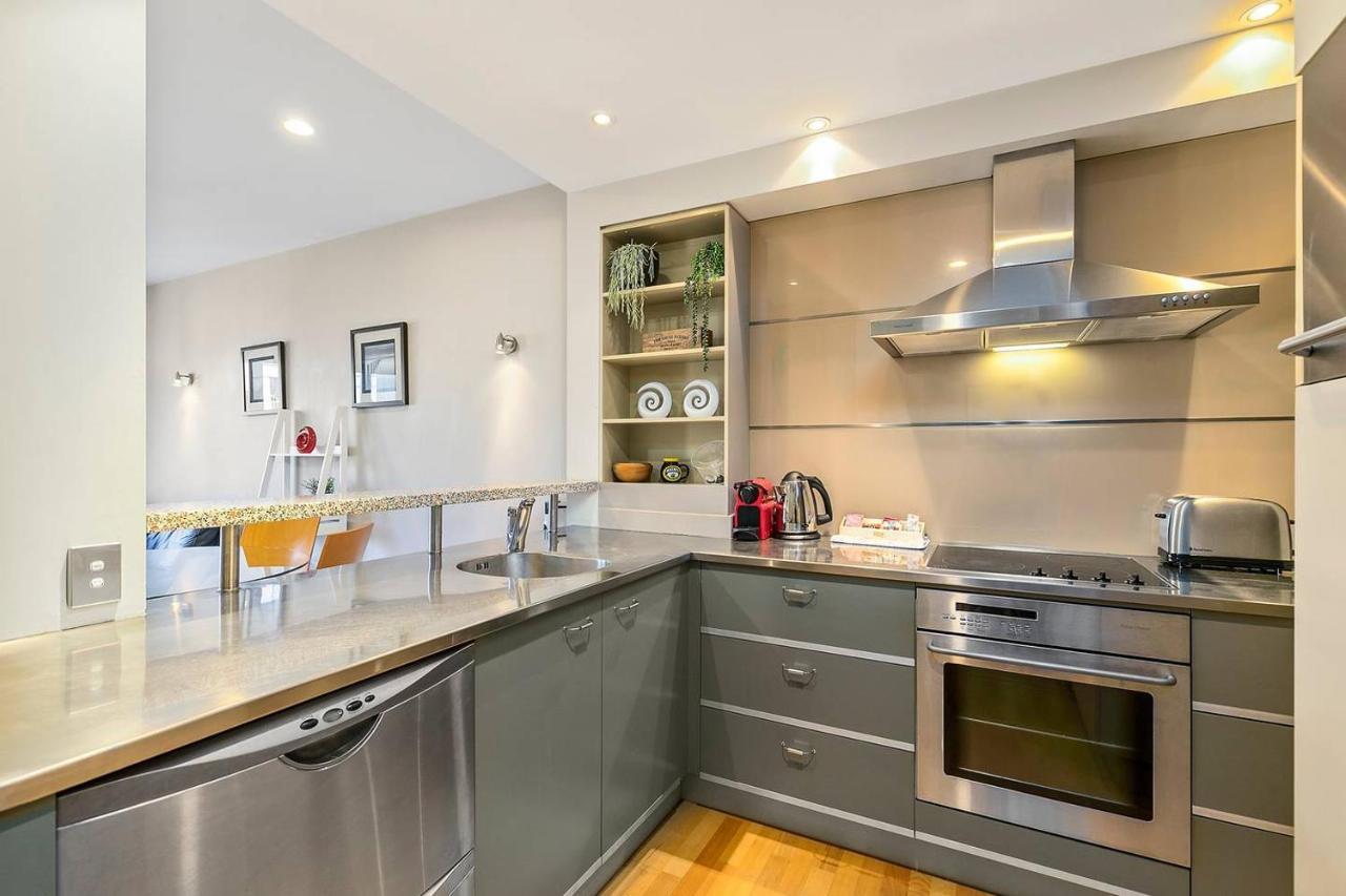 Enormous One Bedroom Beauty In Cbd! Free Parking โอ๊คแลนด์ ภายนอก รูปภาพ
