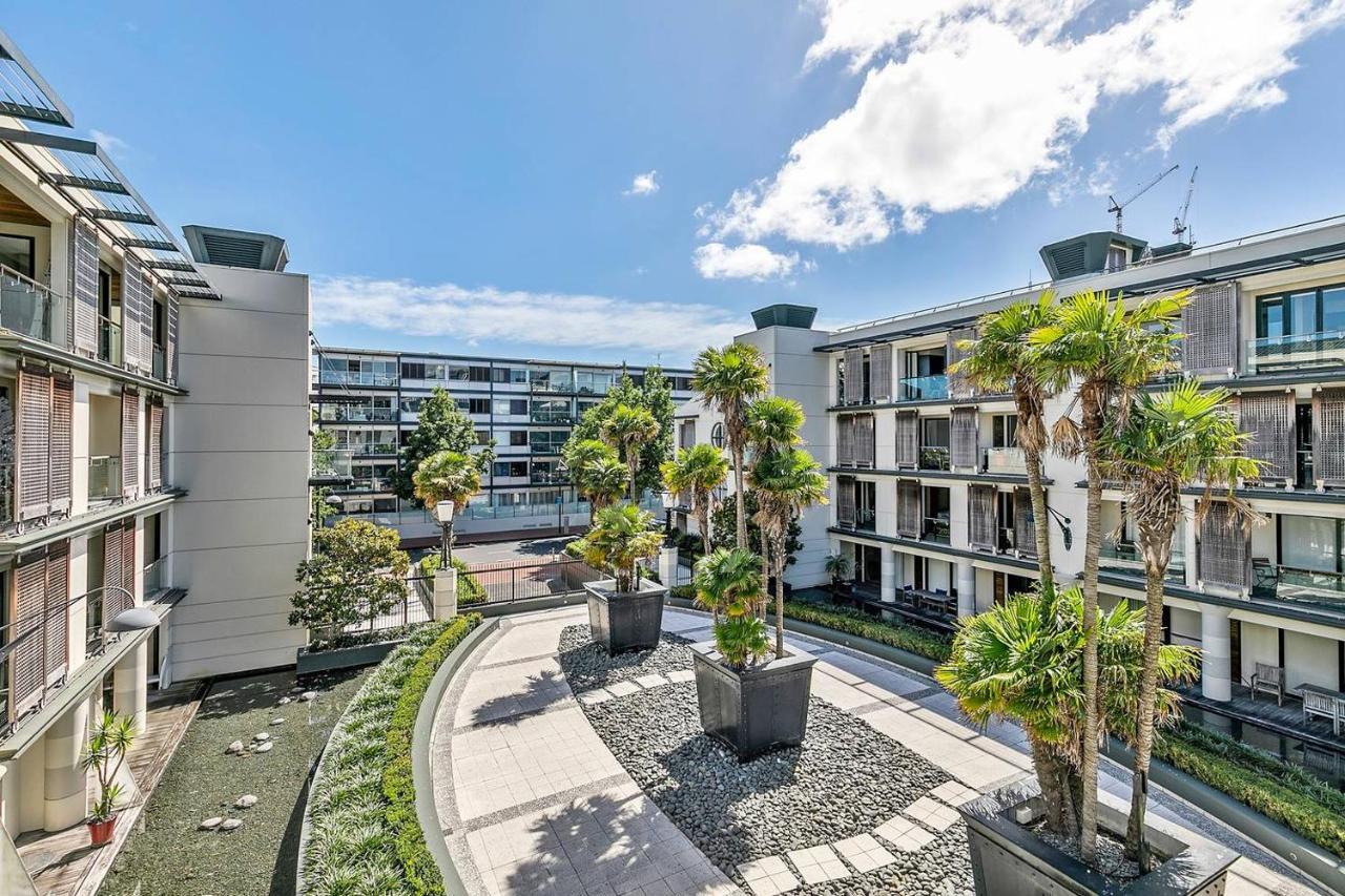 Enormous One Bedroom Beauty In Cbd! Free Parking โอ๊คแลนด์ ภายนอก รูปภาพ
